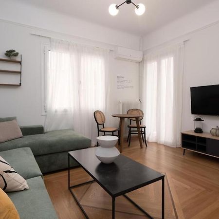 Vibrant Urban Getaway: Modern 1-Bedroom Near Bars, Parks, And Metro Афіни Екстер'єр фото