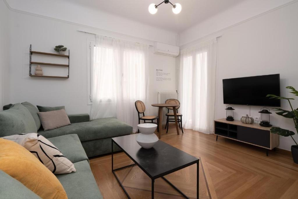 Vibrant Urban Getaway: Modern 1-Bedroom Near Bars, Parks, And Metro Афіни Екстер'єр фото